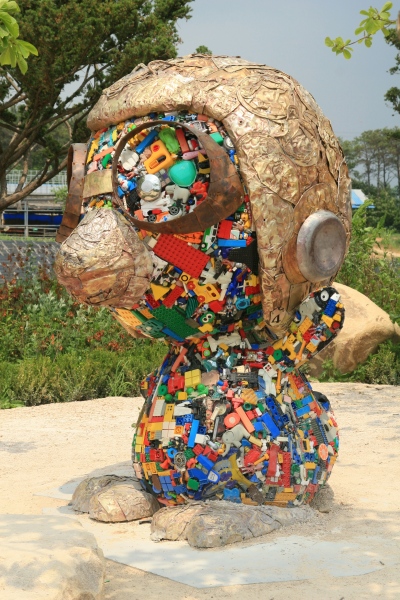 Sculptures at Agroland Taeshinfarm, Chungcheongnam-do